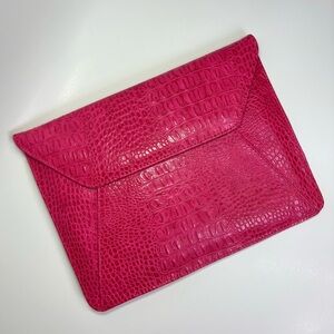 Vintage Forever 21 Pink Faux Leather Crocodile Embossed Envelope Clutch
